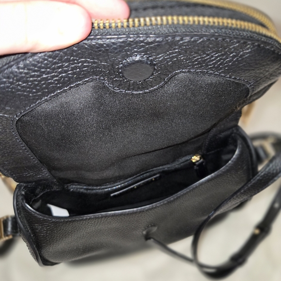 Marc Jacobs Black Crossbody Bag with Flap Closure - Picture 6 of 13